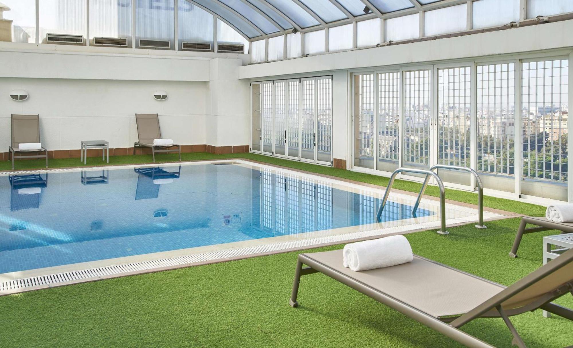 Hotel Nh Center 4*