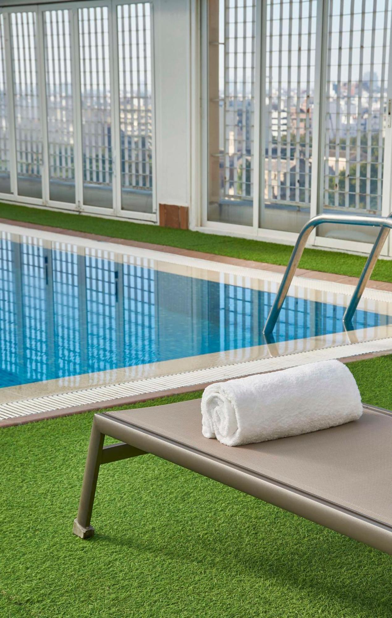 Nh Center Hotel 4*